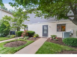 4 Woodview Ct, Horsham, PA 19044