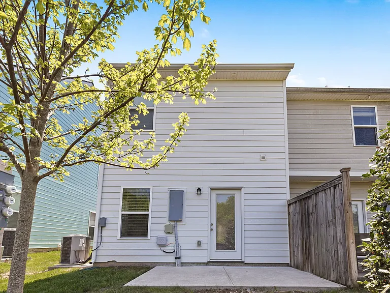 242 Mansfield Dr — Photo 29