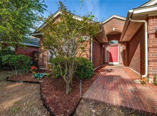 4145 Boulder Park Dr, Euless, TX 76040