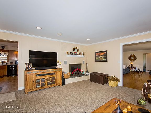 5th image of 53 Grassy Pond Dr