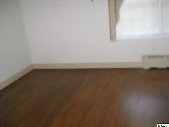4th image of 254 E Broadway St