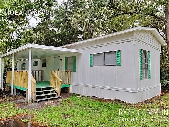 2nd image of 1442 Hobart Blvd