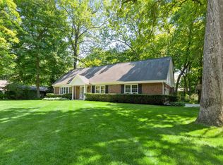 35 Cumberland Dr, Lincolnshire, IL