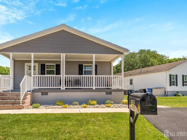 15 Sheryl Ct, Spotswood, NJ 08884