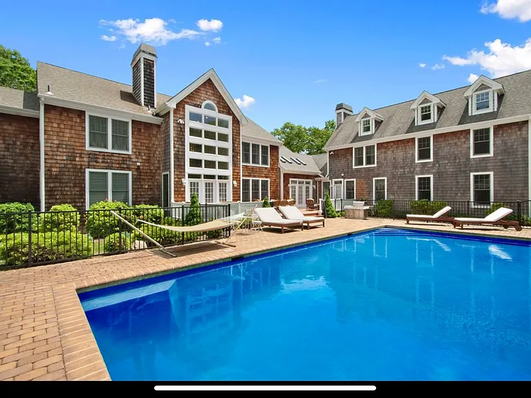 309 Old Sag Harbor Rd — Photo 4