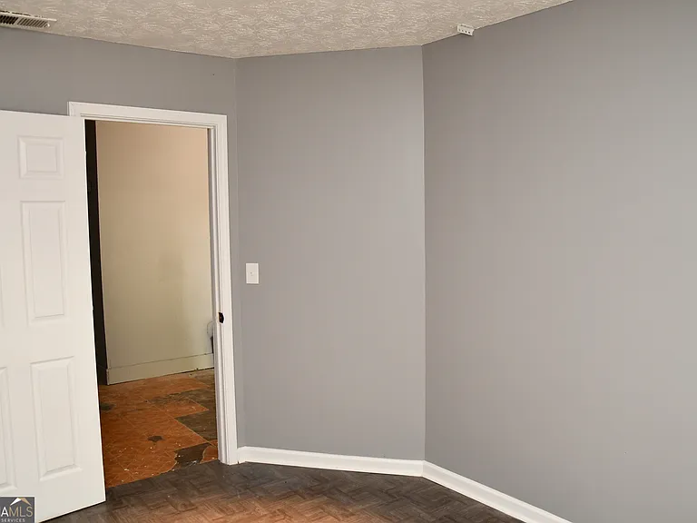 5932 Homestead Cir — Photo 4