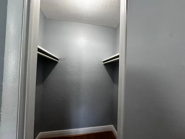4061 N Dixie Hwy #28 — Photo 12