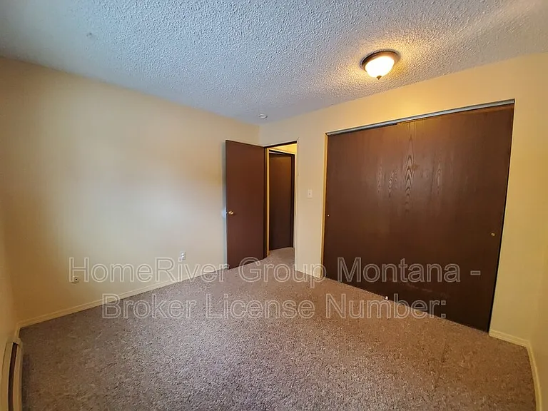 909 Pattee Creek Dr #C — Photo 8
