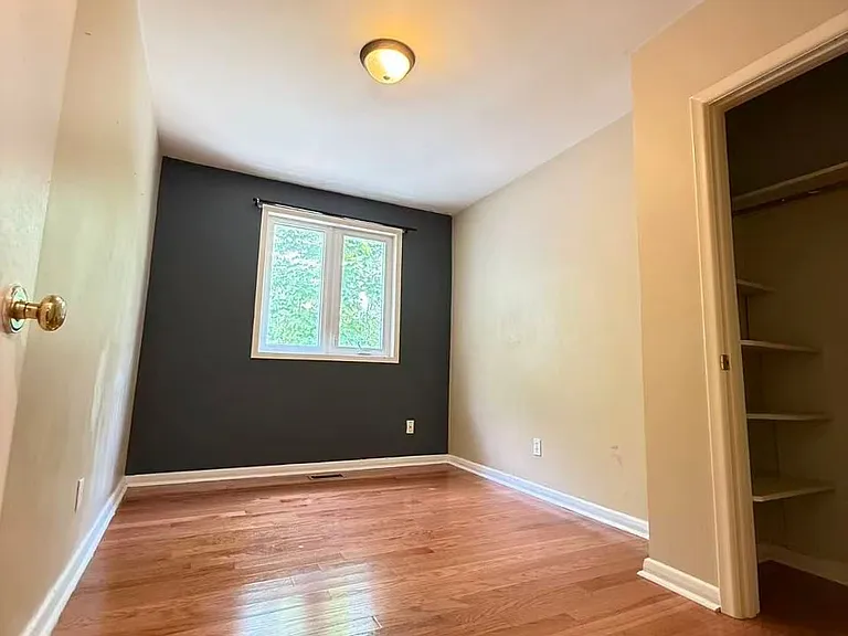 256 Patricia Ave #MAIN — Photo 12