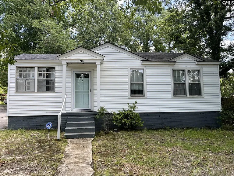 710 S Bonham Rd — Photo 1
