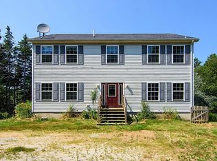 38 Wrong Way Rd, Harborside, ME 04642