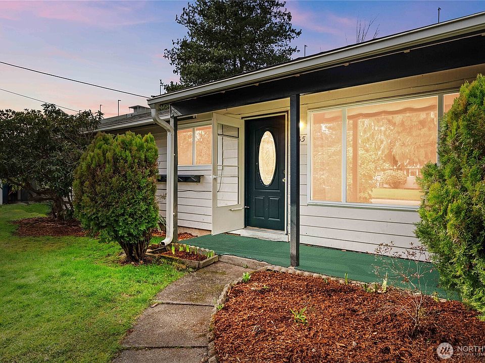 1st image of 1935 Dogwood Dr. SE
