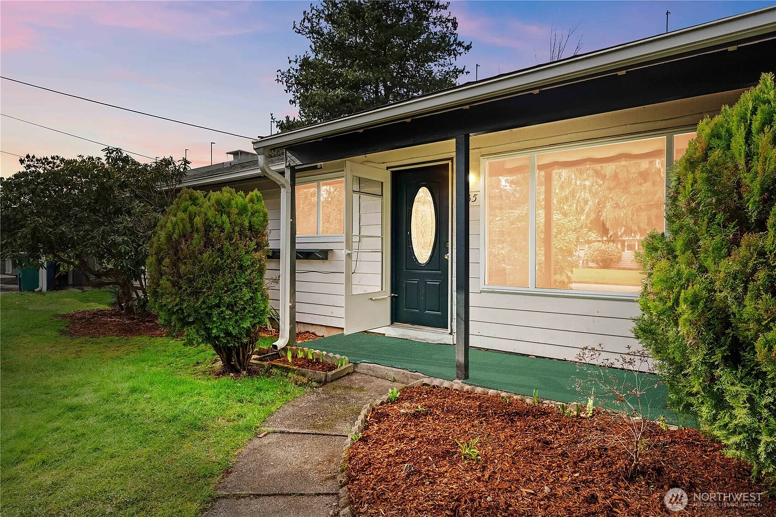 1935 Dogwood Dr. SE photo 1