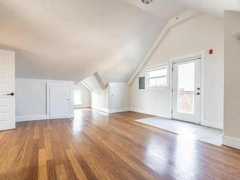 2314 Hoyt Ave #D — Photo 16