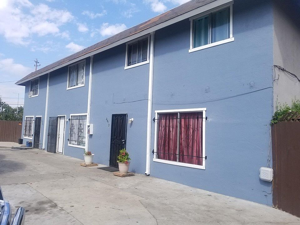 2nd image of 2823 Pixie Dr