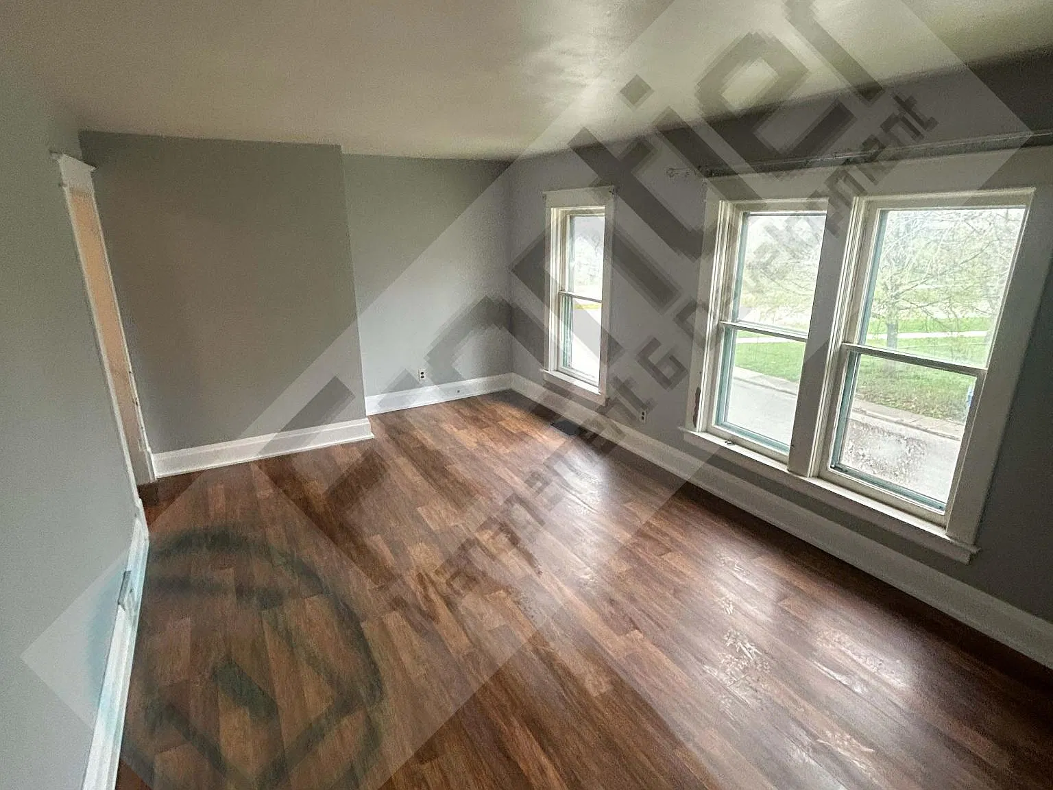 409 Elmwood Ave — Photo 4