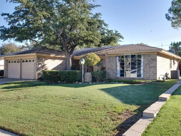 2124 Mountainview Dr, Hurst, TX 76054