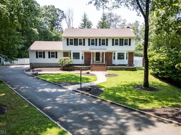 2 Hemlock Ln, Roxbury Twp., NJ 07836