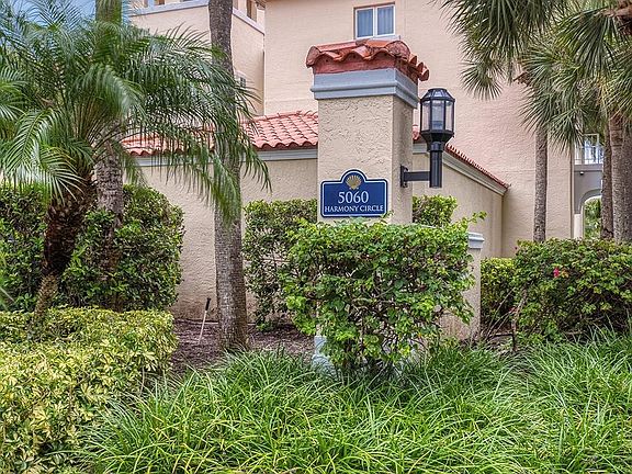 3rd image of 5060 Harmony Cir Unit 37