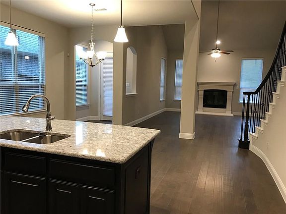5th image of 5616 Amphora Ave
