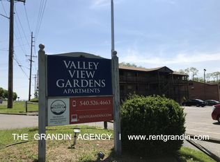 3352 Hershberger Rd NW APT 29, Roanoke, VA 24017
