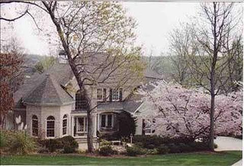 1st image of 513 Spaulding Lake Dr