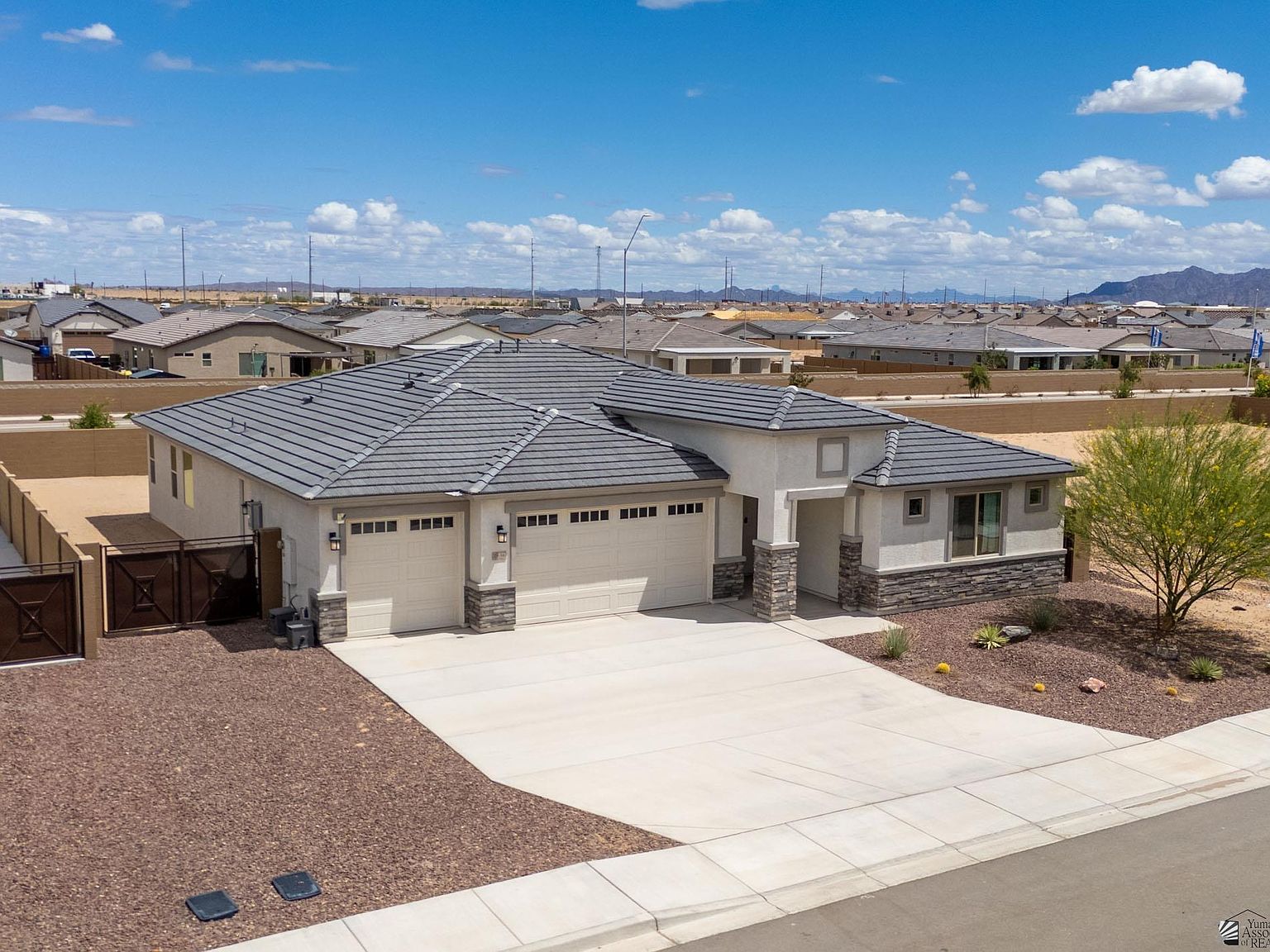 7636 E 36th Pl, Yuma, AZ 85365 | MLS #20262052 | Zillow