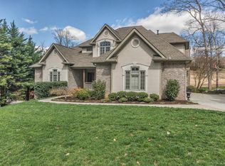 1080 Oak Chase Blvd, Lenoir City, TN 37772