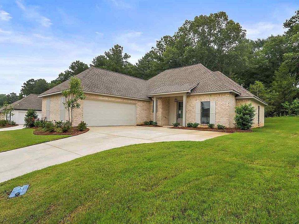 1st image of 130 Woodburn Way