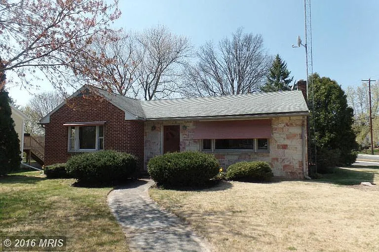 1843 Alexander Ave photo 1