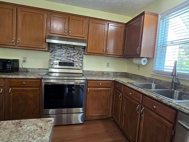700 Rim Rd — Photo 22