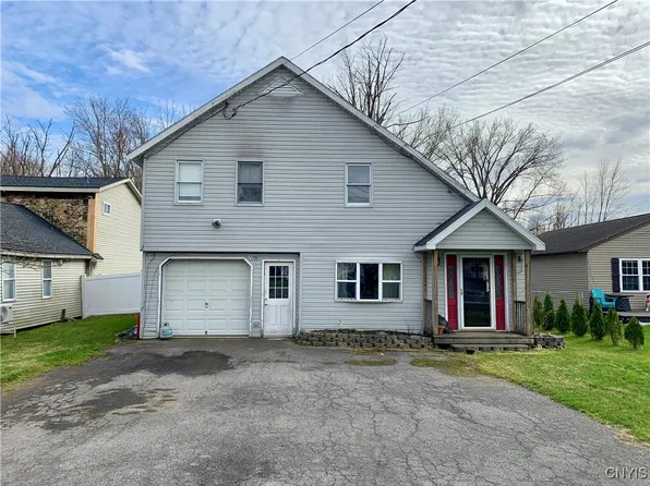 7206 Lakeshore Rd, Cicero, NY 13039