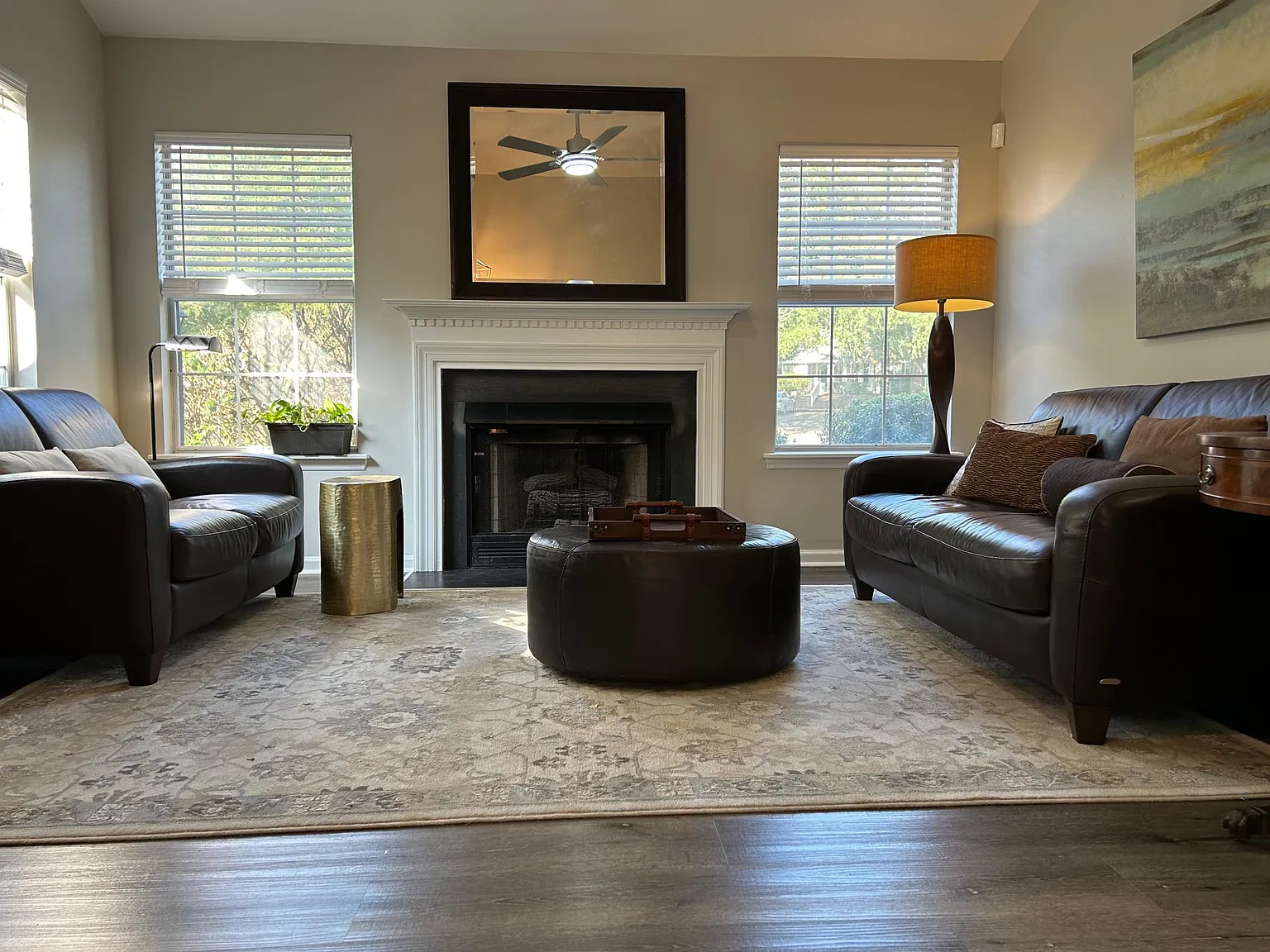 100 Sir Richard Ln — Photo 1