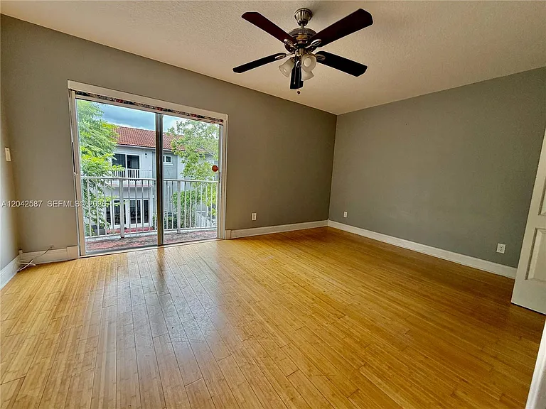 2825 SW 127th Way — Photo 6