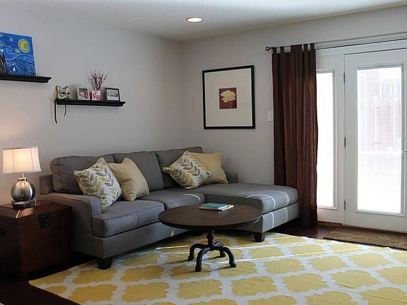 3rd image of 6521 Deane Hill Dr APT 7