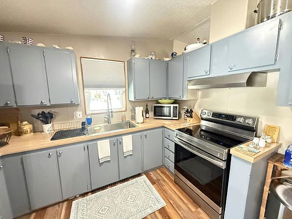 2nd image of 14233 Muirfield Dr #908