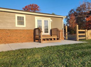 9705 Evans Ford Rd #B, Manassas, VA 20111