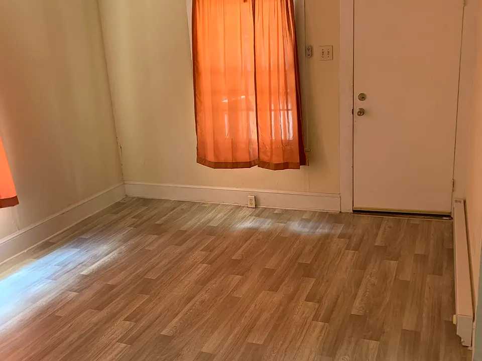 18 Bobo St