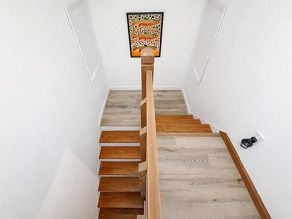 24th image of this home