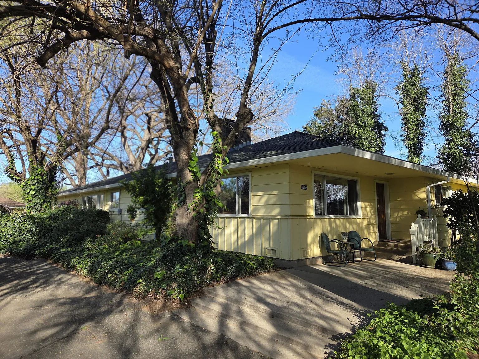 8198 Green Acres Ln photo 1