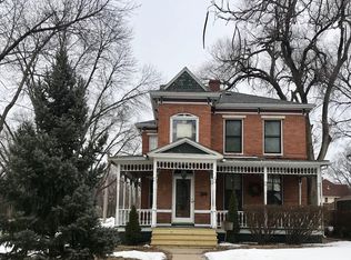 516 Pine St, Yankton, SD 57078