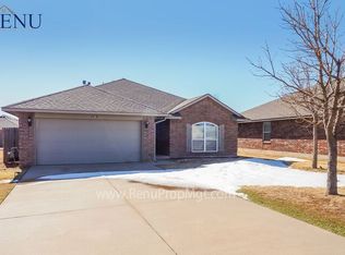 11508 SW 10th St, Yukon, OK 73099