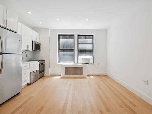 750 Riverside Drive 3B image 2 of 8