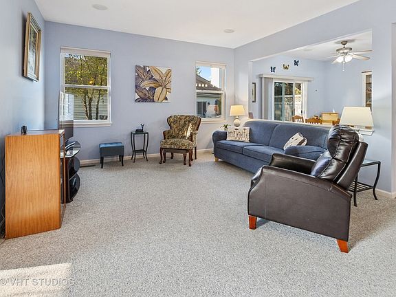 4th image of 21112 W Braxton Ln #0