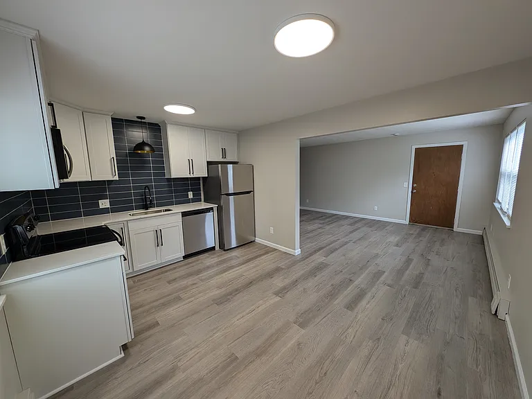 35 Terrel Dr #2 — Photo 3