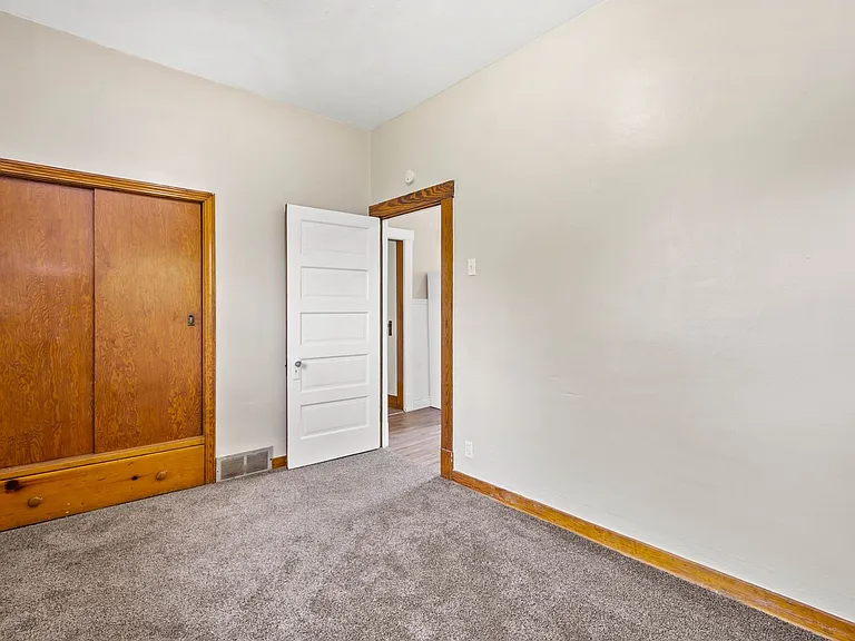 447 Elm Rd — Photo 7