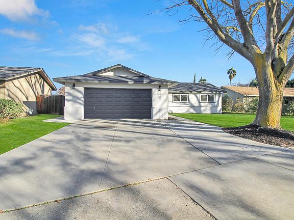 3rd image of 1900 Ellison Dr