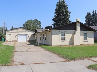 110 Cherokee Ave, Bismarck, ND 58501