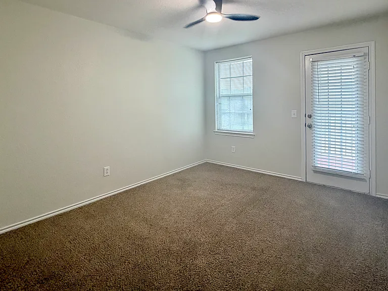 612 Fleming St — Photo 18