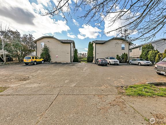 3rd image of 2410 S I Street